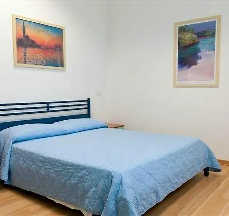 Mima Moorea Albergue *